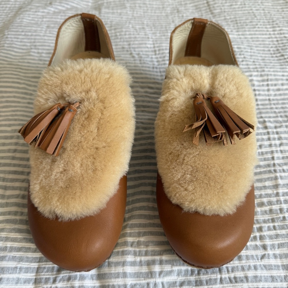 Slip On Clogs with Shearling Tassel